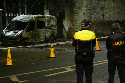 Choques ante hotel de Dublín que aloja a solicitantes de asilo dejan seis detenidos