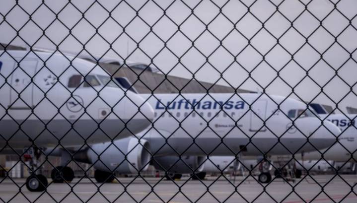 Flight diverted after man allegedly stabbed teens with metal fork