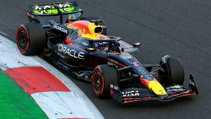 Verstappen domina la segunda práctica en GP de México; Leclerc lidera la primera