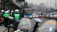 Grupo de transportistas anuncia que continuarán con bloqueo en San Juan de Lurigancho pese al levantamiento del paro