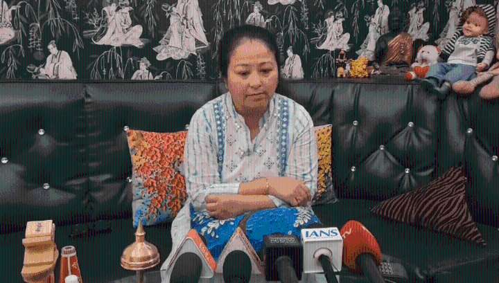 APS Sandeepan Garg-ko rim·anina Garima Garg talata