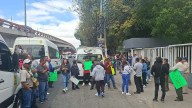 Transportistas bloquean avenida Gustavo Baz por presunta corrupción en Semov