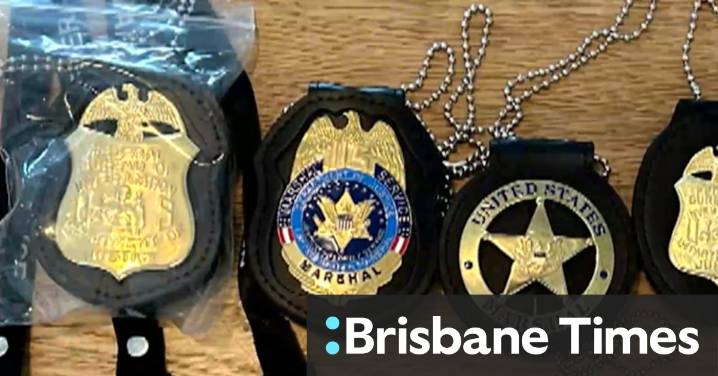 Sydney man caught with replica guns accused of impersonating federal police