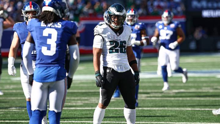 Eagles’ Saquon Barkley dealing with knee injury before TNF but there’s a catch