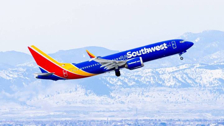 Southwest Airlines Officially Debuts Updated Cabin Interior On New Boeing 737 MAX 8