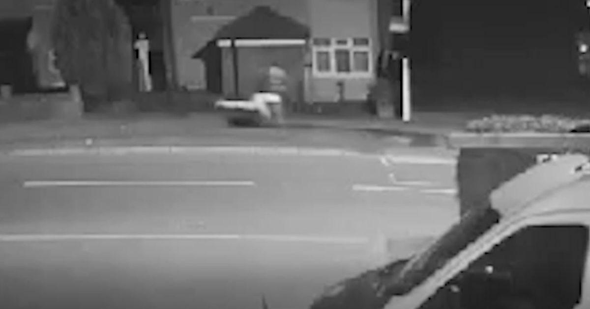 Don't steal the reaper! Moment thief runs from woman's home carrying grim reaper and 7ft clown