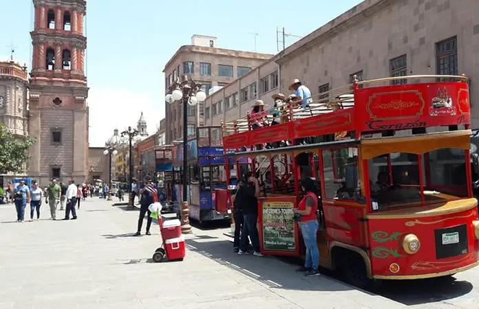 Prevén ocupación hotelera mayor a 60% por Día de Muertos en la capital