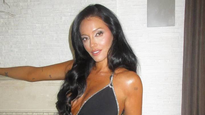 Oriana Sabatini presumió su pancita en la boda de Peque Schwartzman