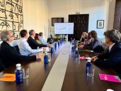 Velázquez presenta a los grupos los primeros avances del POM