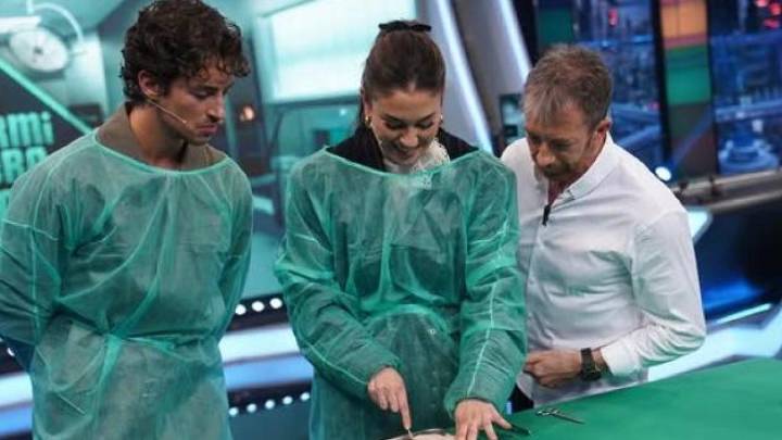 'El Hormiguero' mantiene el liderazgo con mínima ventaja sobre 'La Revuelta'