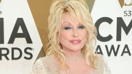 Dolly Parton’s Sister Requests Prayers as Country Legend Faces Health Challenges