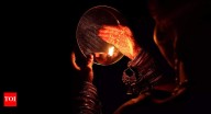 Karwa Chauth 2025: 14 unique gift ideas to surprise your wife and make her day special