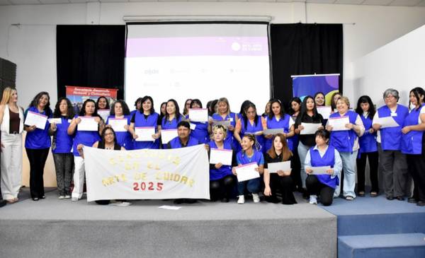 Municipio de Trelew y la Fundación OSDE entregaron 36 diplomas