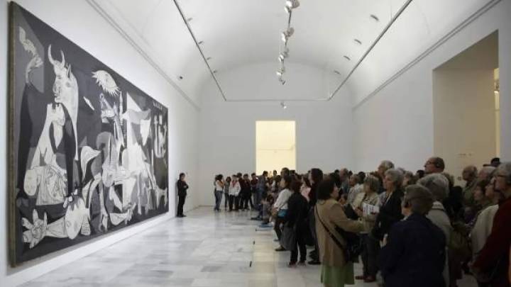 Una protesta propalestina obliga a desalojar la sala del 'Guernica' del Museo Reina Sofía