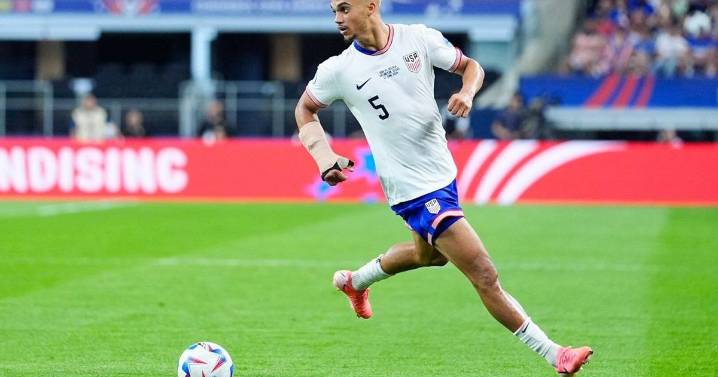 Antonee Robinson still not at full strength as he returns to US team for first time in 11 months