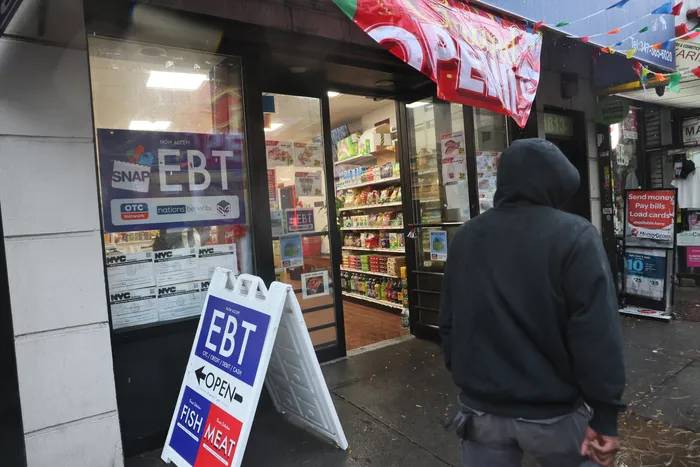 Judge orders Trump administration to continue paying SNAP benefits