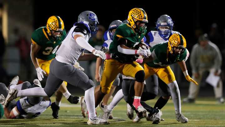 See photos from Ashwaubenon vs. Green Bay Southwest football