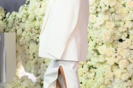 Victoria Beckham y su nuera Jackie Apostel comparten americana en tendencia