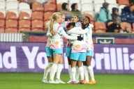 Wave net first win since Aug. 16, beat Royals to improve playoff positioning