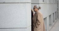 La empresaria que aseguró que entregó 90.000 euros en la sede del PSOE ahora guarda silencio en el Senado