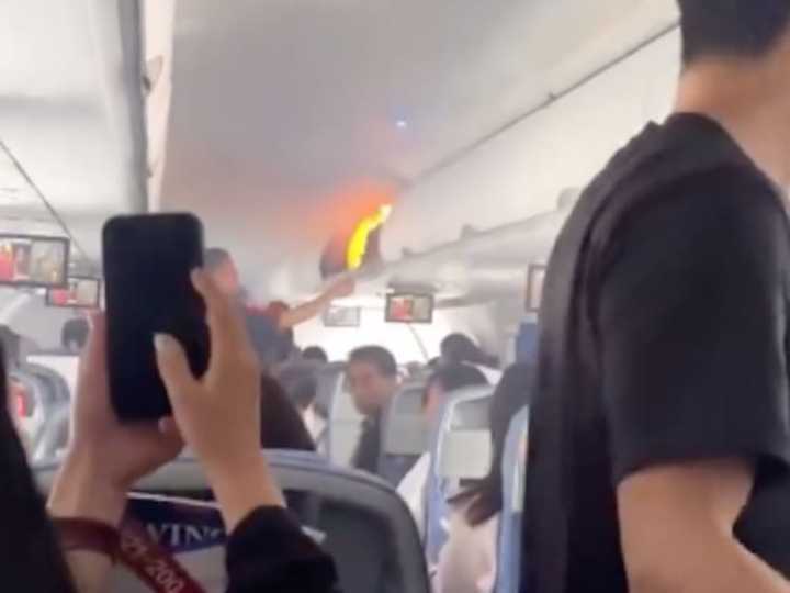 VIDEO | Incendio en pleno vuelo obliga a aterrizaje de emergencia en China