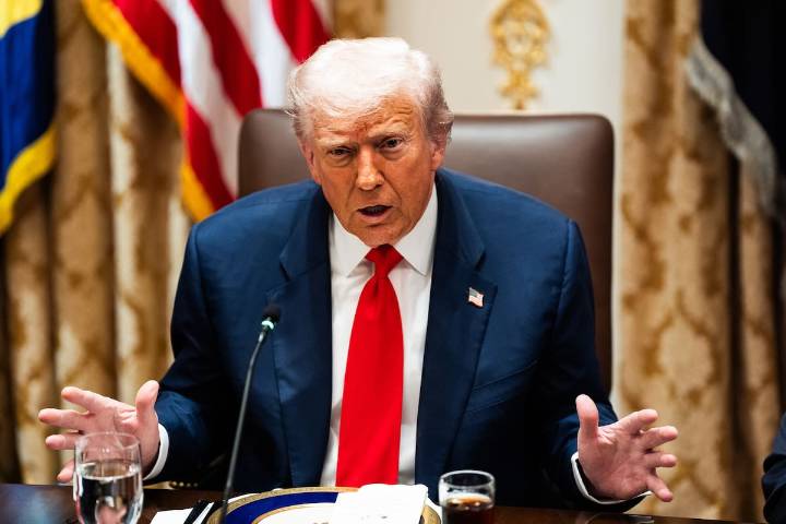 EE.UU. atacó un submarino en el Caribe diseñado para transportar drogas: Trump