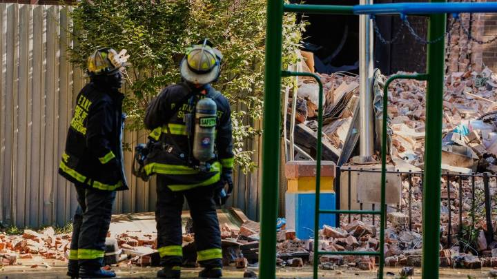 Una explosión de gas provoca el derrumbe parcial de un edificio en Nueva York