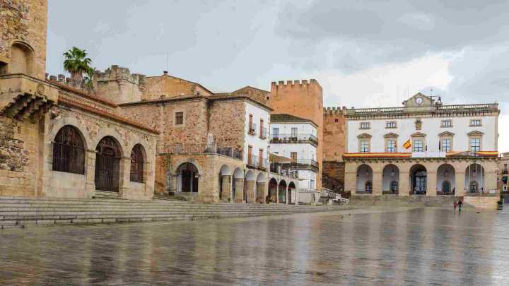 Extremadura se prepara para un temporal: AEMET activa la alerta naranja por lluvias