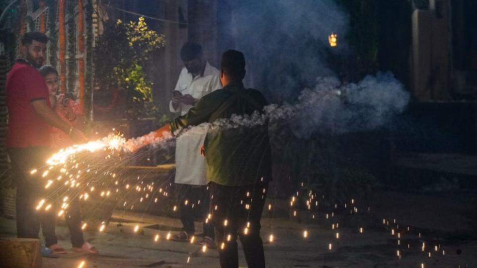 Over 250 Burn Cases Reported in Delhi 'Diwali Festival'