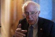 Bernie Sanders afirma que Kamala Harris perdió las elecciones por olvidarse de la clase trabajadora