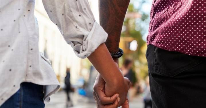 Dr. Barton Goldsmith: 10 ways to make your partner smile