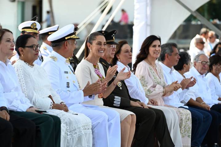 Conmemora Claudia Sheinbaum el 204 Aniversario de la Armada de México