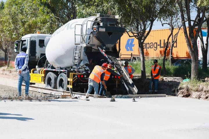 Avanza rehabilitación integral de la avenida Adolf B. Horn en Tlajomulco