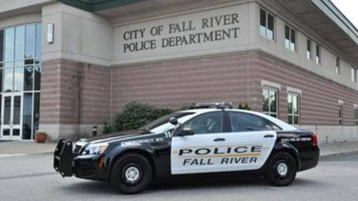 Route 24 Fall River crash kills 1