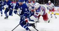 Anthony Stolarz shines, including without his mask, for Maple Leafs in 2