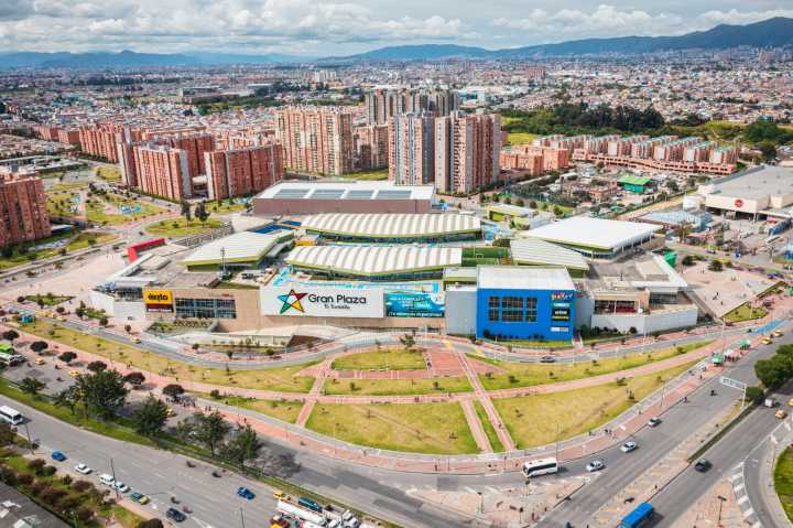 Ciudad Bolívar se une a la Ruta Fucsia 2025 contra el cáncer de mama -
