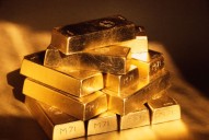 Dhanteras gold buying kicks off, record prices may dampen volumes by 15%