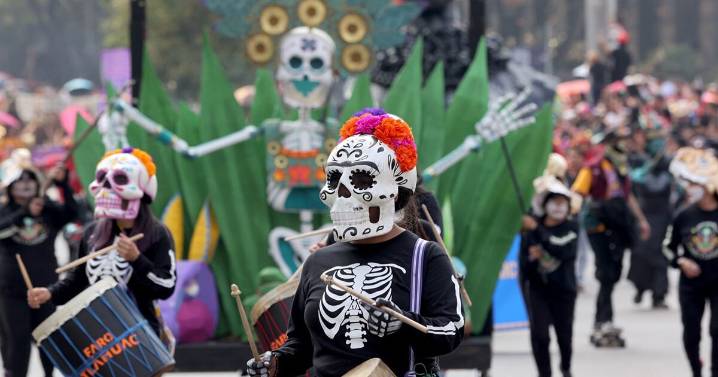 Puente de Día de Muertos 2025: qué días no hay clases y cuándo regresan los alumnos segun la SEP