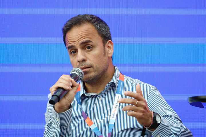 Latinoamérica debe impulsar descentralización e innovación para acercar la salud