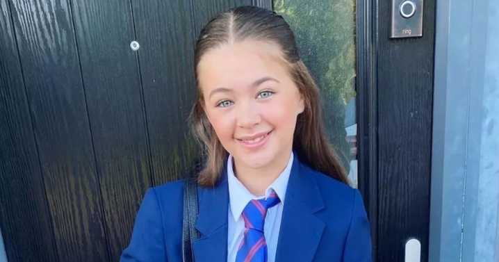 Teenage girl suspended from school for four days after breach of 'ridiculous' uniform rule