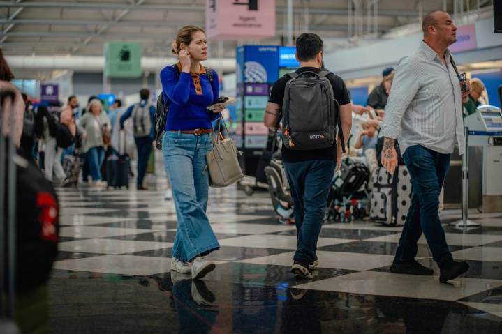 Staffing issues cause ground delay at O’Hare amid government shutdown