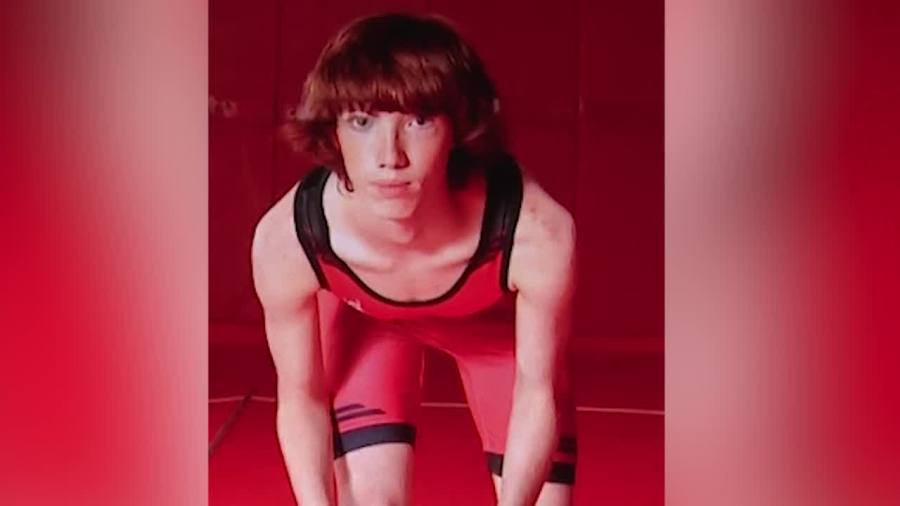 Mentor High School wrestler in coma after collapsing while conditioning
