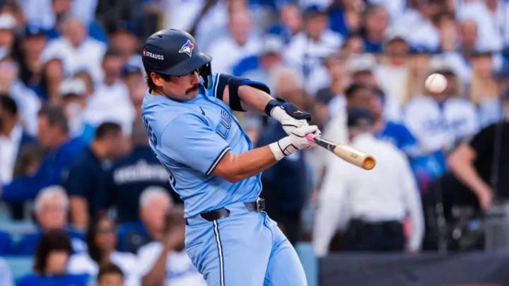 Blue Jays le dan vuelta a la serie y quedan a un triunfo del campeonato