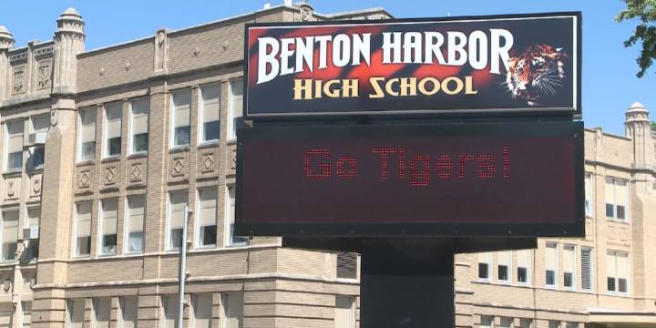 Benton Harbor schools investigating alleged inappropriate conduct involving several employees