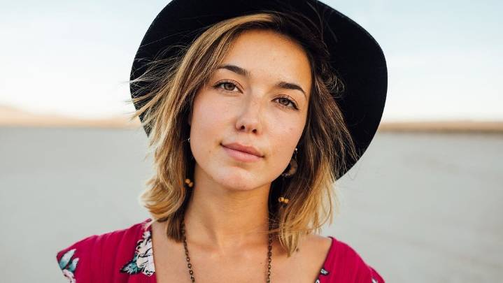 Mennonite Woman Discovered Hidden Behind Her Englisher Husband's Surname