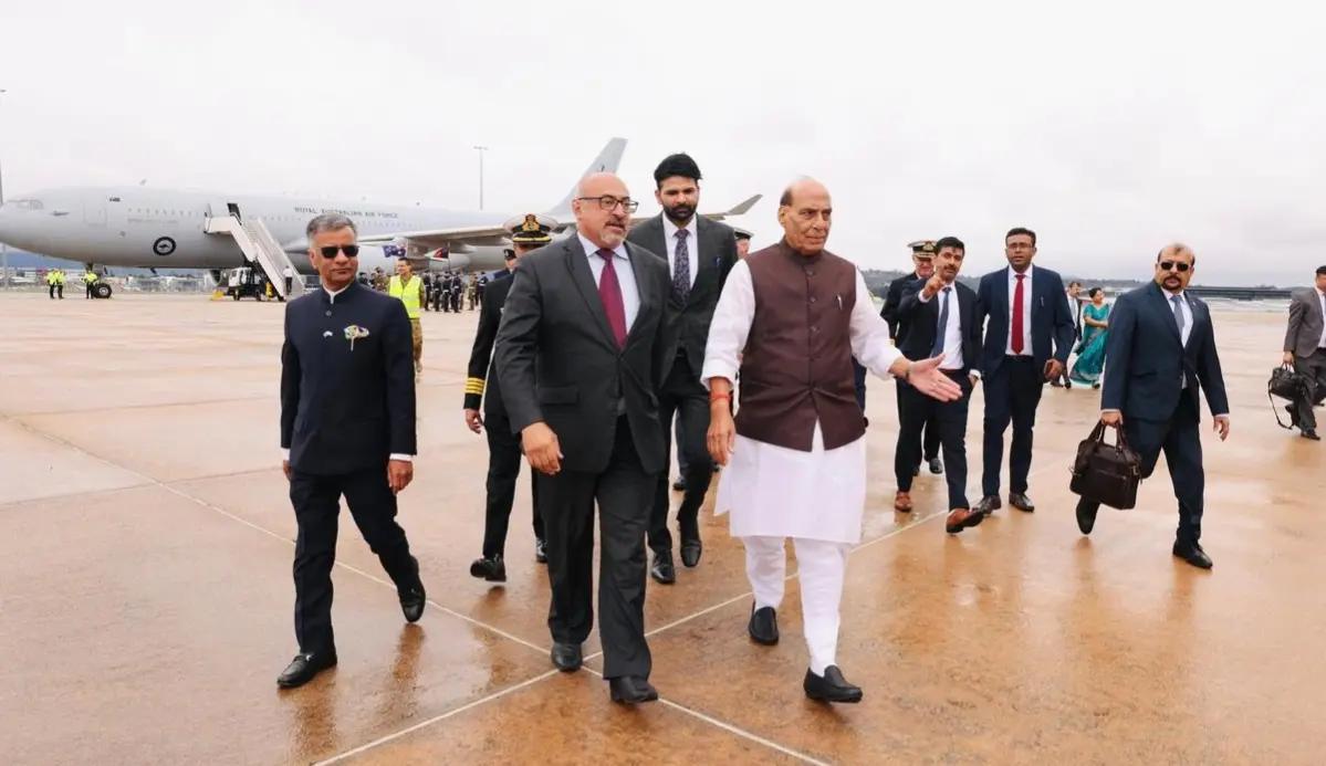 Defence Minister Calls For Australian Businesses To Invest In India; Develop Strategic Partnerships