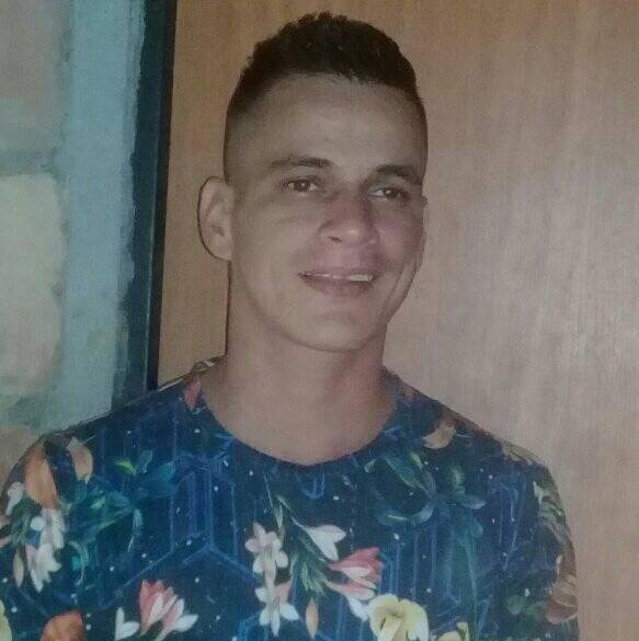 Atacado a pico de botella en Neiva 