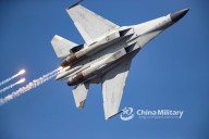 China afirma que cazas J-16 de su propiedad expulsaron a dos F