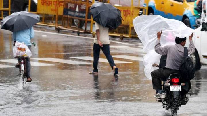Extremely heavy rainfall batters North Bihar, eastern UP