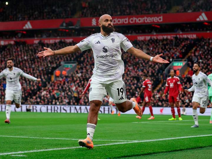 Manchester United hunde al Liverpool en la Premier